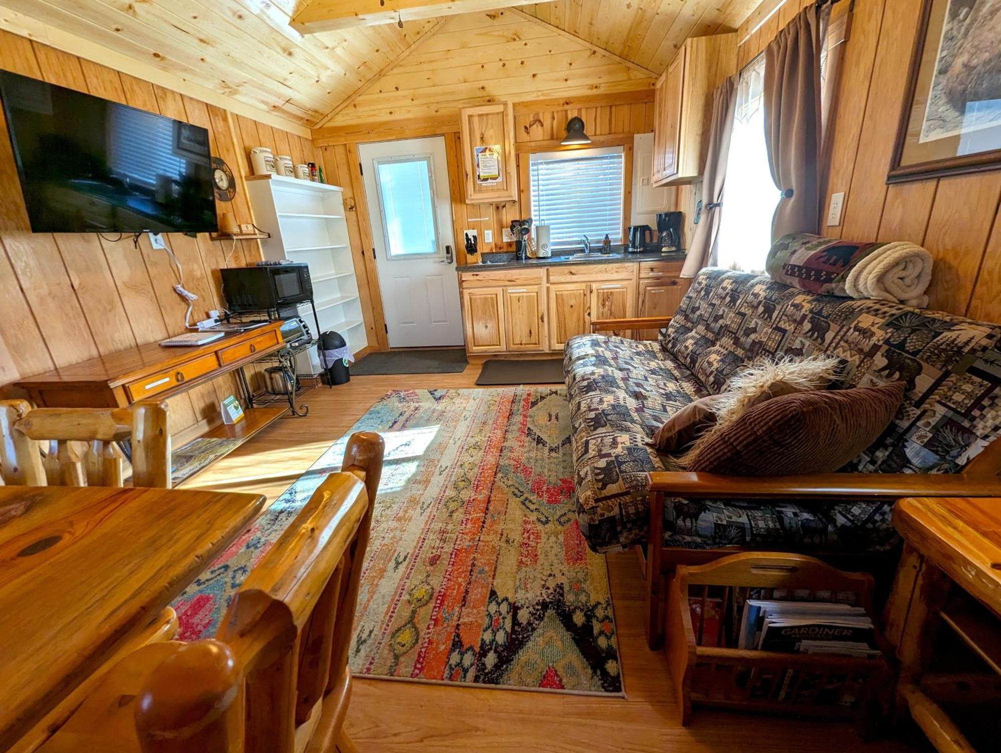 גרדינר Yellowstone'S Treasure Cabins מראה חיצוני תמונה