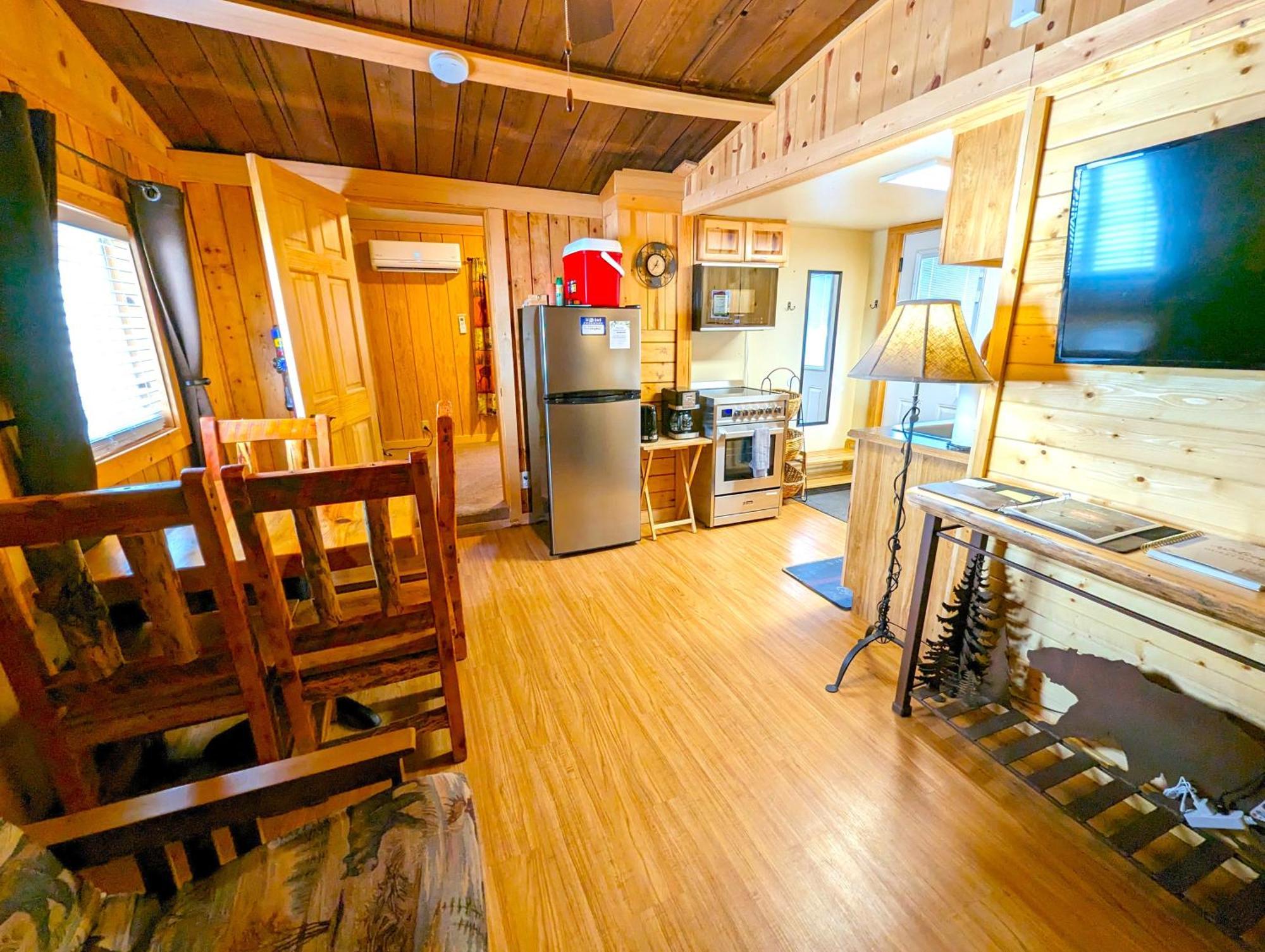 גרדינר Yellowstone'S Treasure Cabins מראה חיצוני תמונה