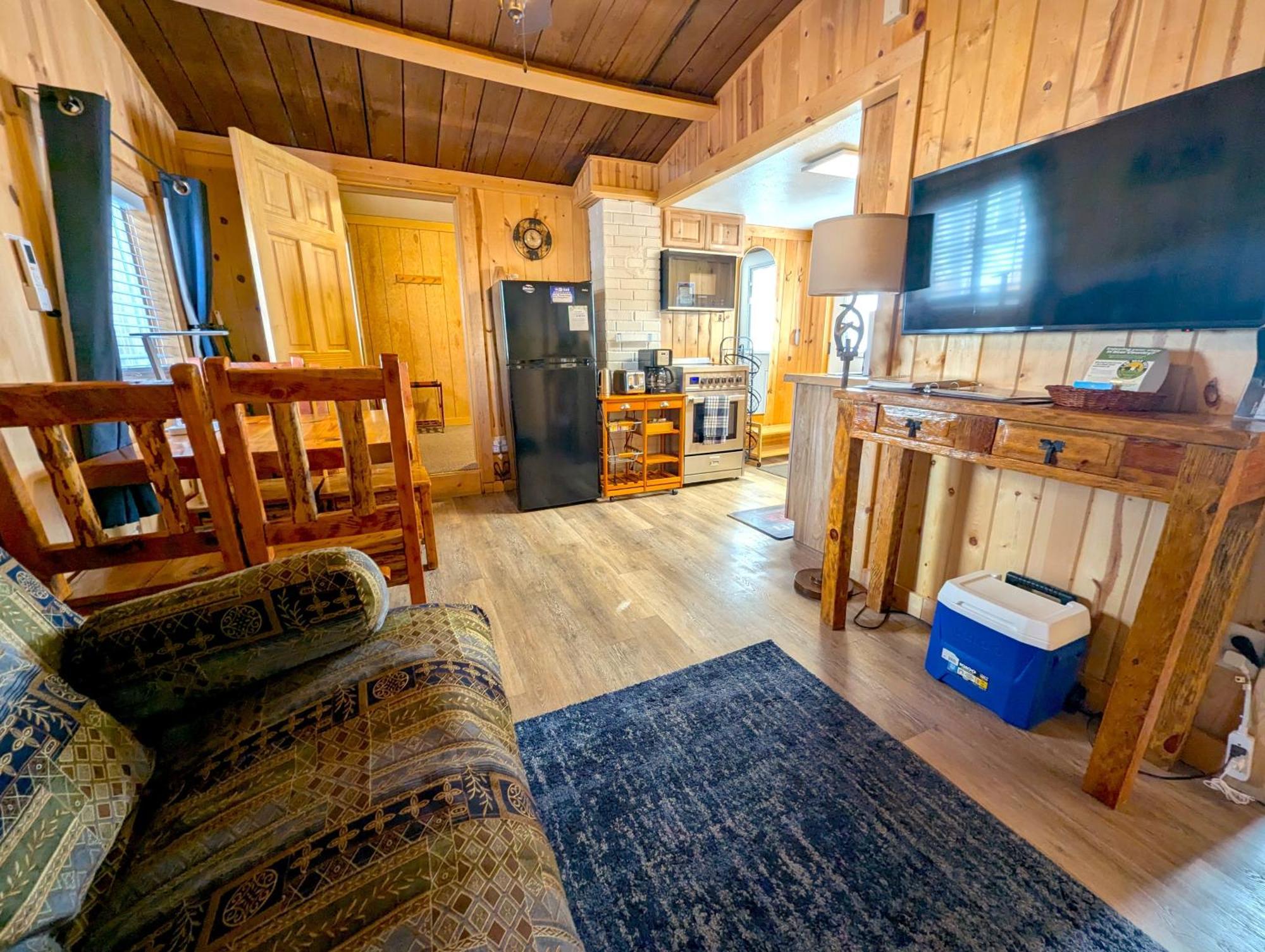 גרדינר Yellowstone'S Treasure Cabins מראה חיצוני תמונה