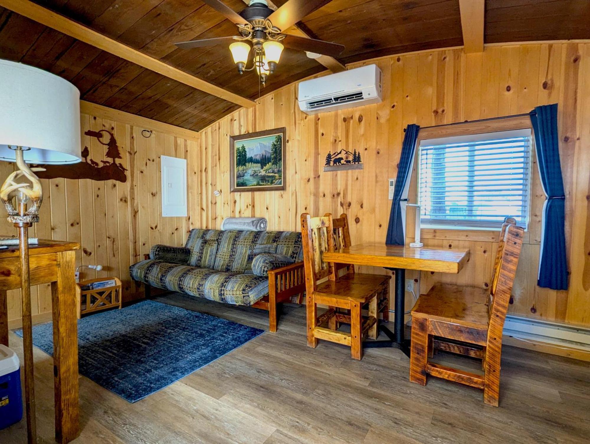 גרדינר Yellowstone'S Treasure Cabins מראה חיצוני תמונה