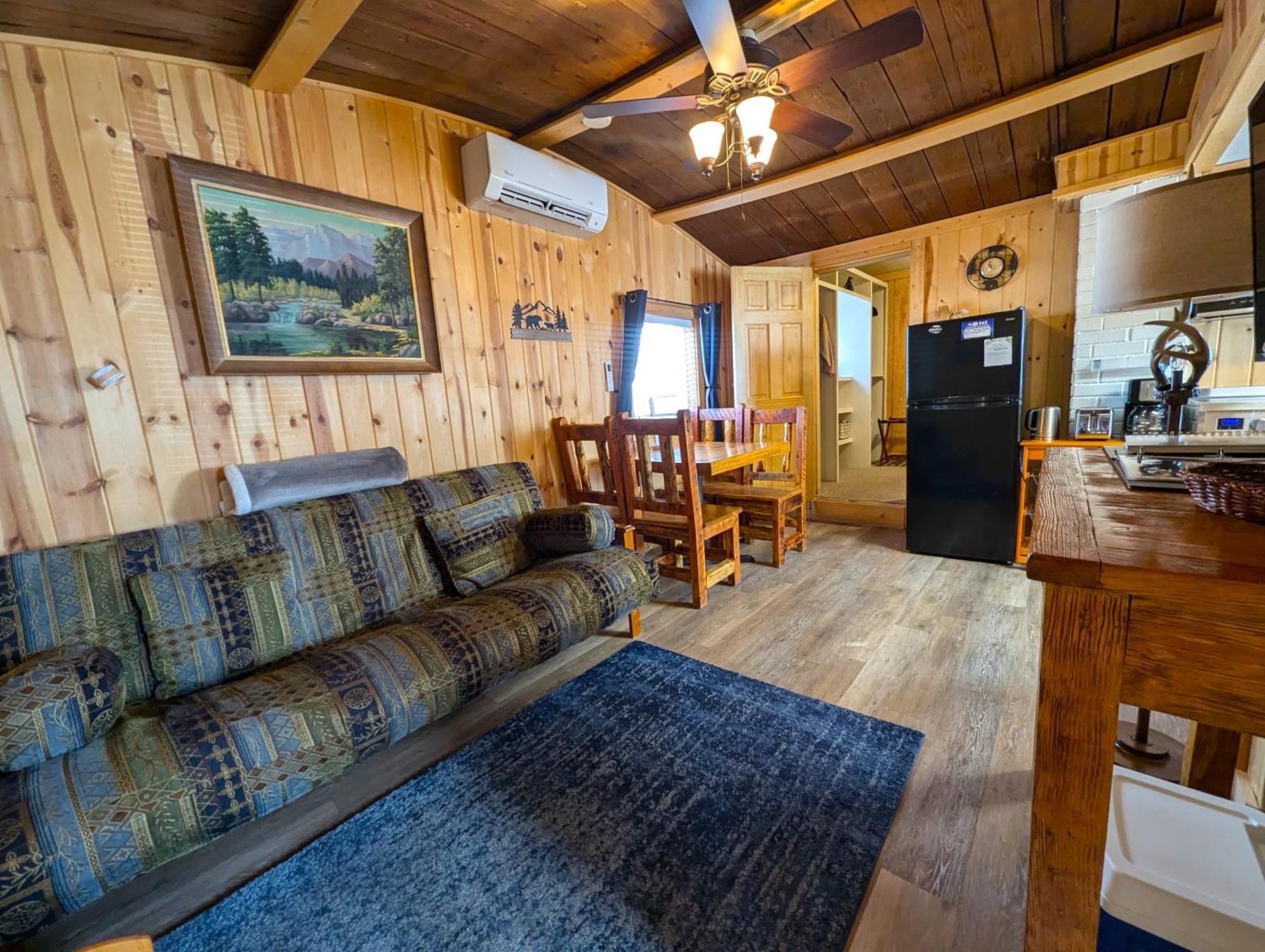 גרדינר Yellowstone'S Treasure Cabins מראה חיצוני תמונה